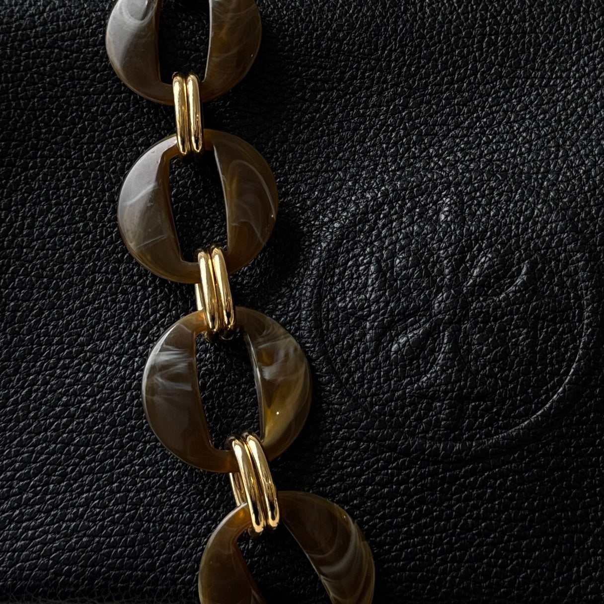 CADENAS CAREY