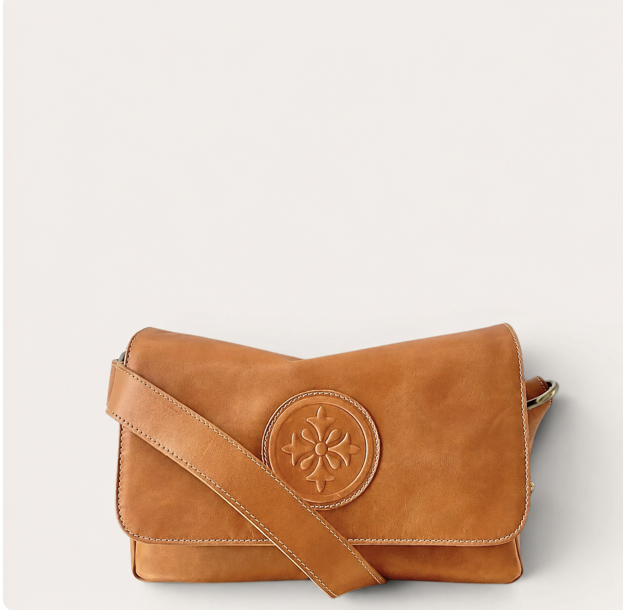 BIANCA · Cartera bandolera de cuero natural