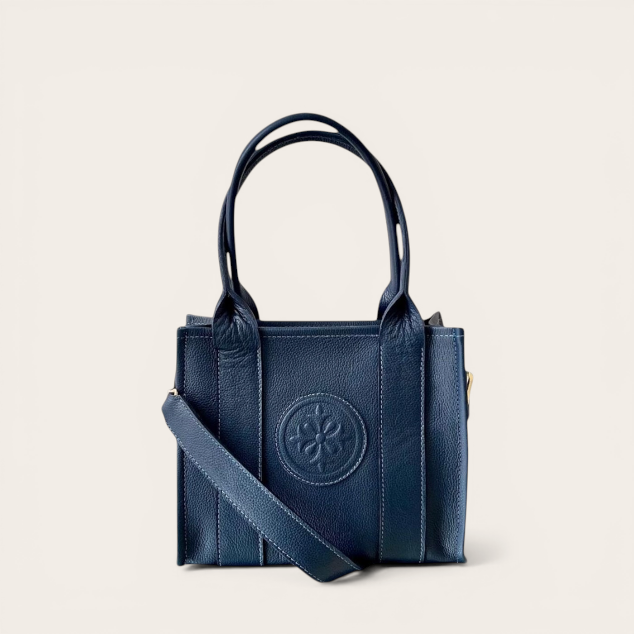 Cartera Edha Petit de cuero natural — Carola Guzmán, hecho a mano en Chile