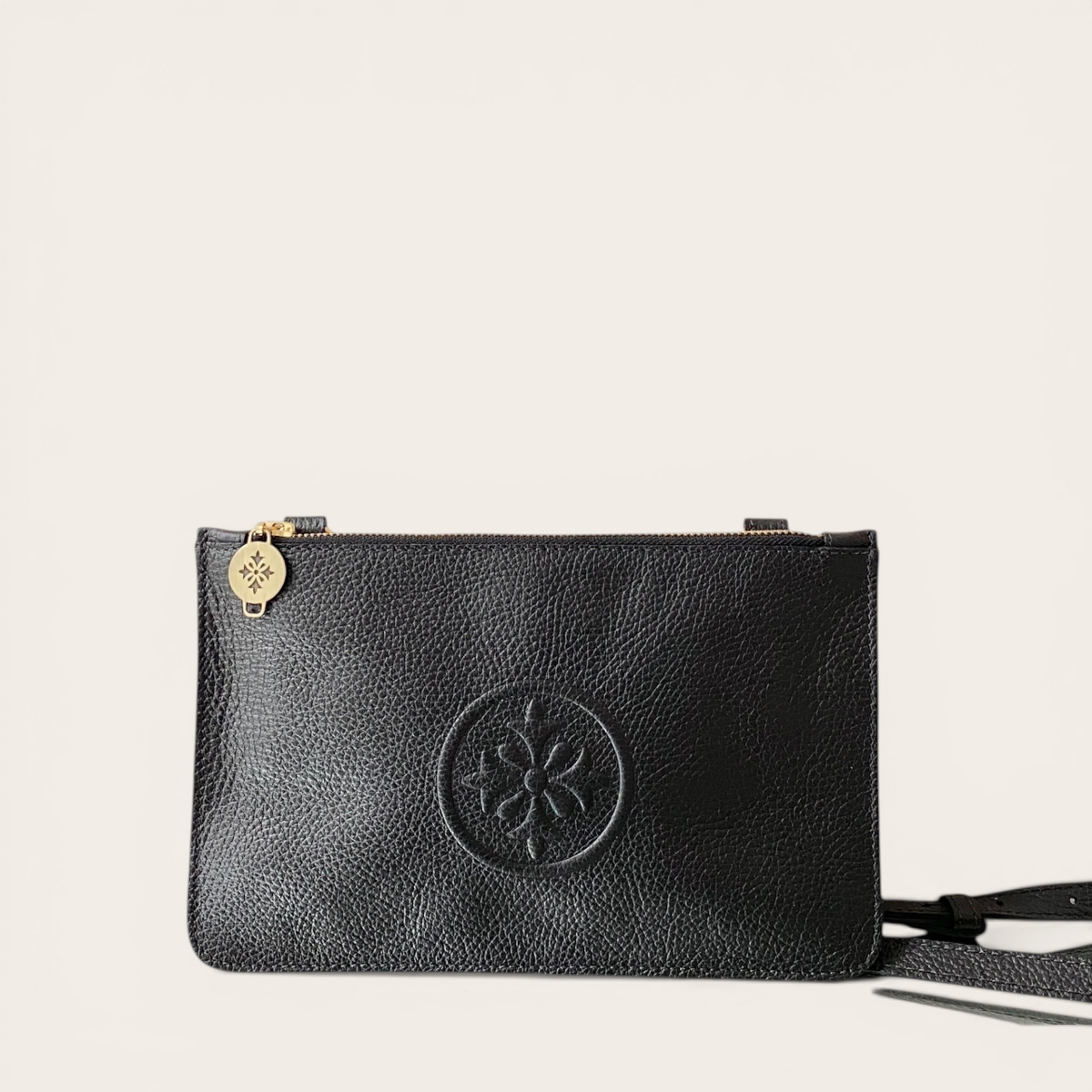 LARA CLUTCH - Negro