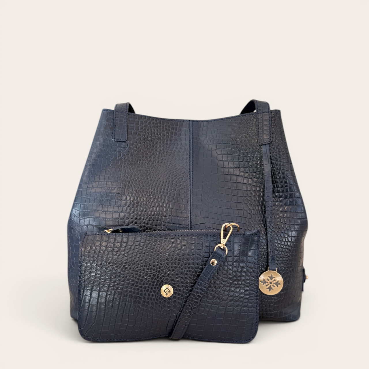 MAXX LUXX | Herencia