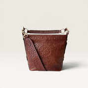 FILIPPA LUXX LUNARES · Cartera de cuero natural