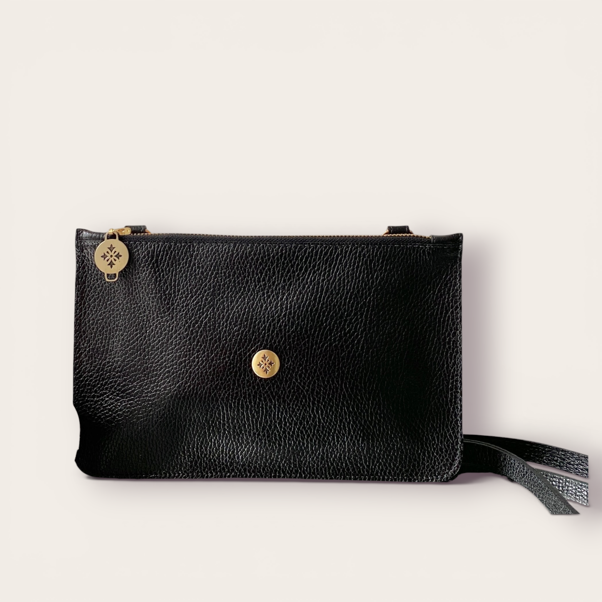 POCKET CLUTCH